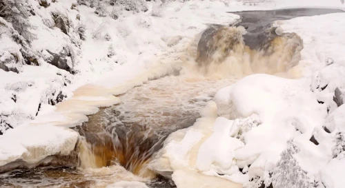 Постер Места силы. Главный водопад Карелии – Кивач