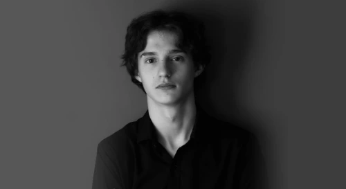Постер Летний фестиваль Pianissimo. Сольный концерт Кирилл Роговой в Государственном Эрмитаже Постер Летний фестиваль Pianissimo. Сольный концерт Кирилл Роговой в Государственном Эрмитаже