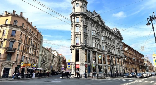 Постер Сердце Петербурга. Расширенная экскурсия по доходным домам и их парадным Постер Сердце Петербурга. Расширенная экскурсия по доходным домам и их парадным