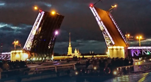 Постер Дискотека под разводными мостами на двухпалубном теплоходе Постер Дискотека под разводными мостами на двухпалубном теплоходе