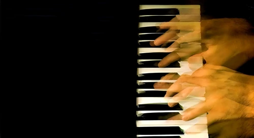 Постер Cool jazz trio в винном баре «В Вине» в центре Сочи. Фортепианное джазовое трио Юрия Бедрака