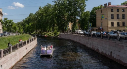 Постер Карповка-Фонтанка - водное такси от Петроградки в самый центр Петербурга