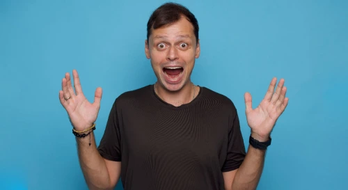 Постер Виктор Комаров