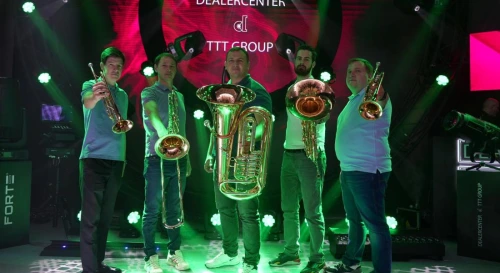 Постер New Life Brass – Рок и медные трубы