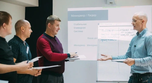 Постер Mini MBA 2.0 — обучение на реальных бизнес-задачах