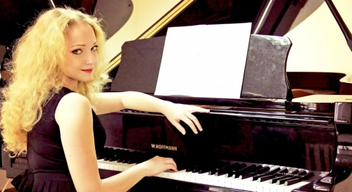 Постер Салоны с историей — Нувеллистъ №8 — концерт и экскурсия — ДОКЪ: царский и советский паспорт, документы 19 века — вечеринка с фуршетом в музее на Невском