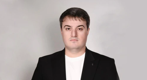Постер Айдамир Мугу