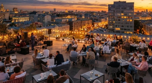 Постер Саундтреки Ханса Циммера на крыше The Carlton. Камерный оркестр. Арфа.
