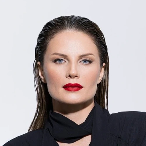 Ева Власова