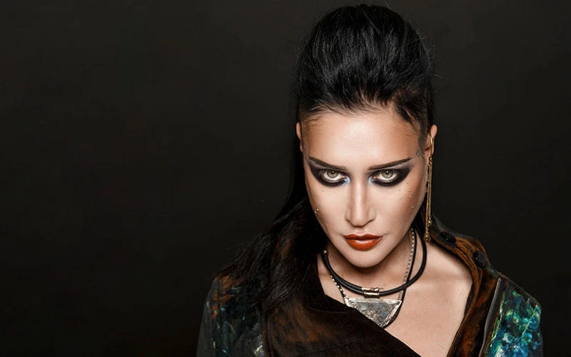 Постер Линда